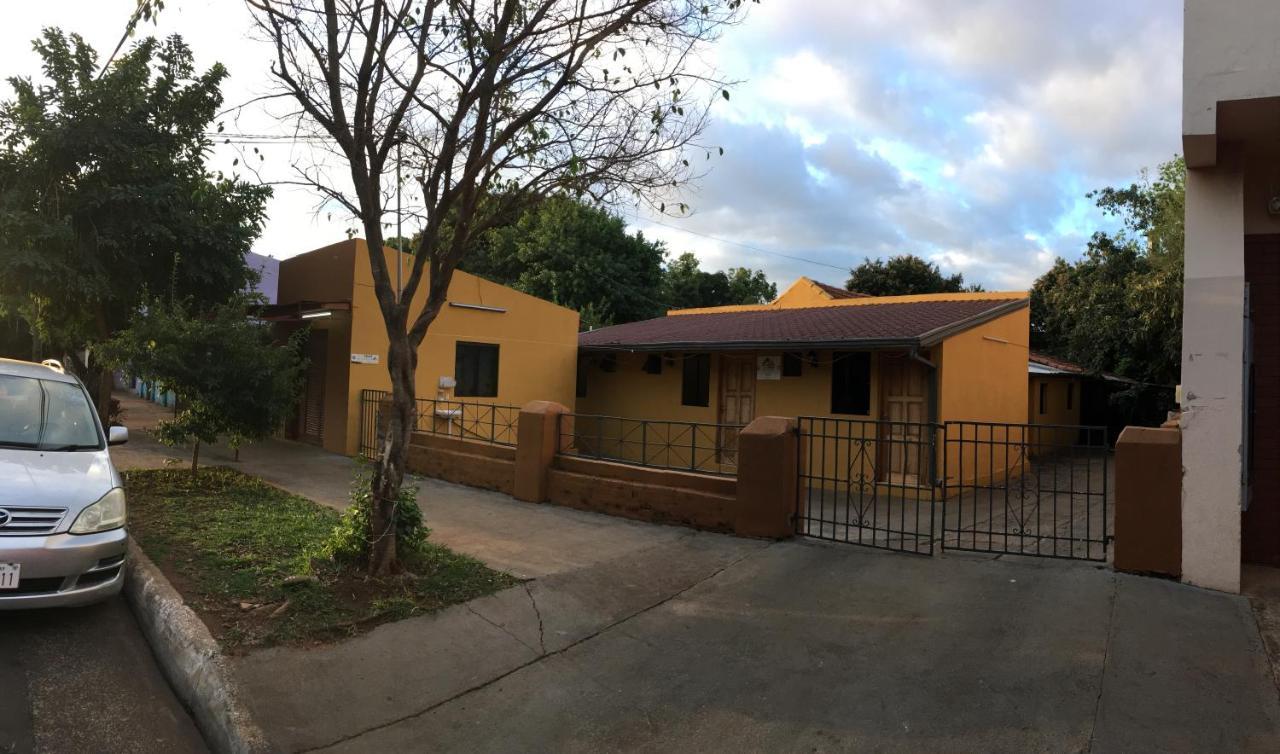 Hospedaje Encarnación Exterior foto